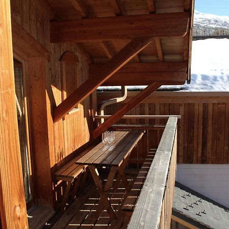 Cosy 4 Bedroom Chalet With Hot Tub Saint-Marcel  Extérieur photo