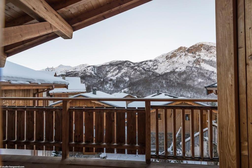Cosy 4 Bedroom Chalet With Hot Tub Saint-Marcel  Extérieur photo